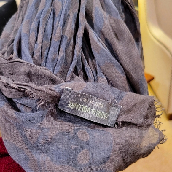 ZADIG & VOLTAIRE scoop Scarf Skull pattern/ Made in Italy 🇮🇹 53"×53 - Picture 1 of 12